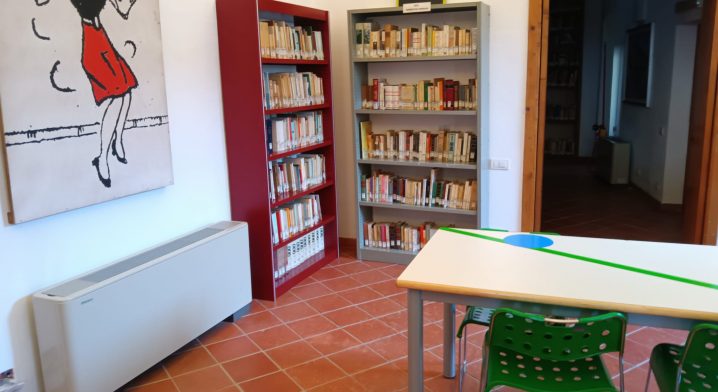 Biblioteca Comunale M. De Angelis - Foto #11331