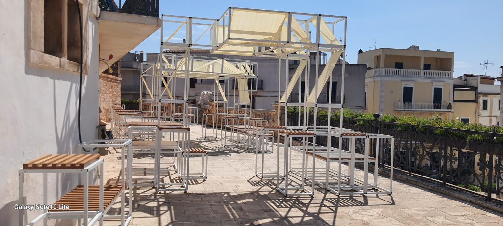 Struttura di arredo urbano