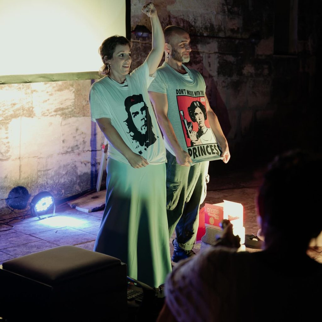 performance teatrale durante evento Corpi Celesti, festival di fotografia, arti visive e performative
