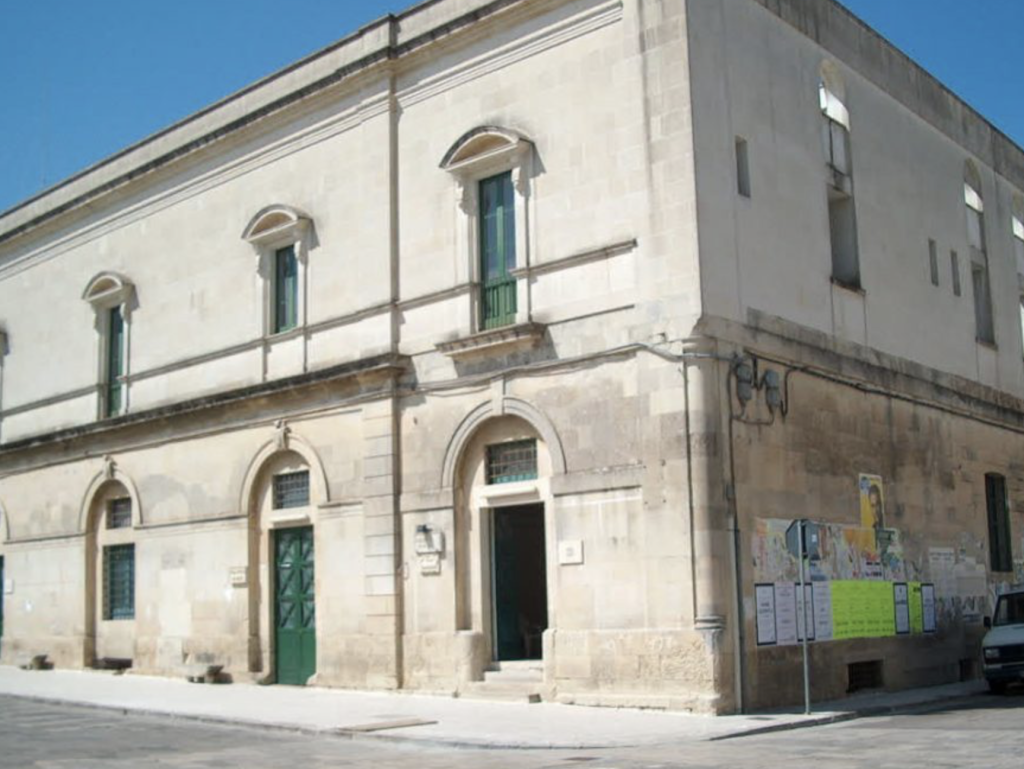 FACCIATA ESTERNA PALAZZO DE DONNO - PRIMA