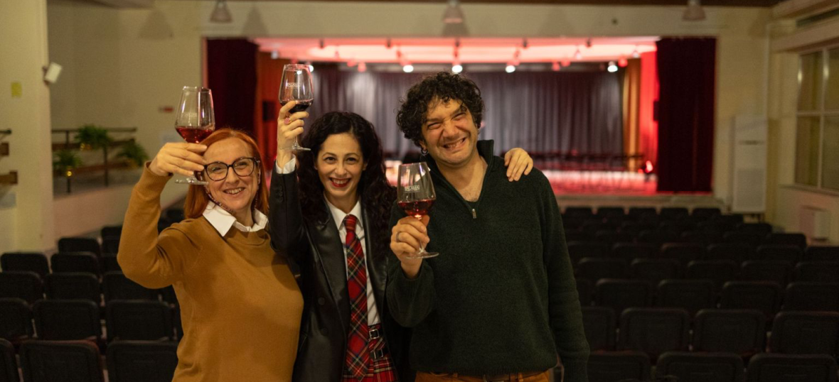 "LO SPAZIO DELLE DONNE" DI E CON DANIELA BALDASSARRA E DEGUSTAZIONE DI VINO