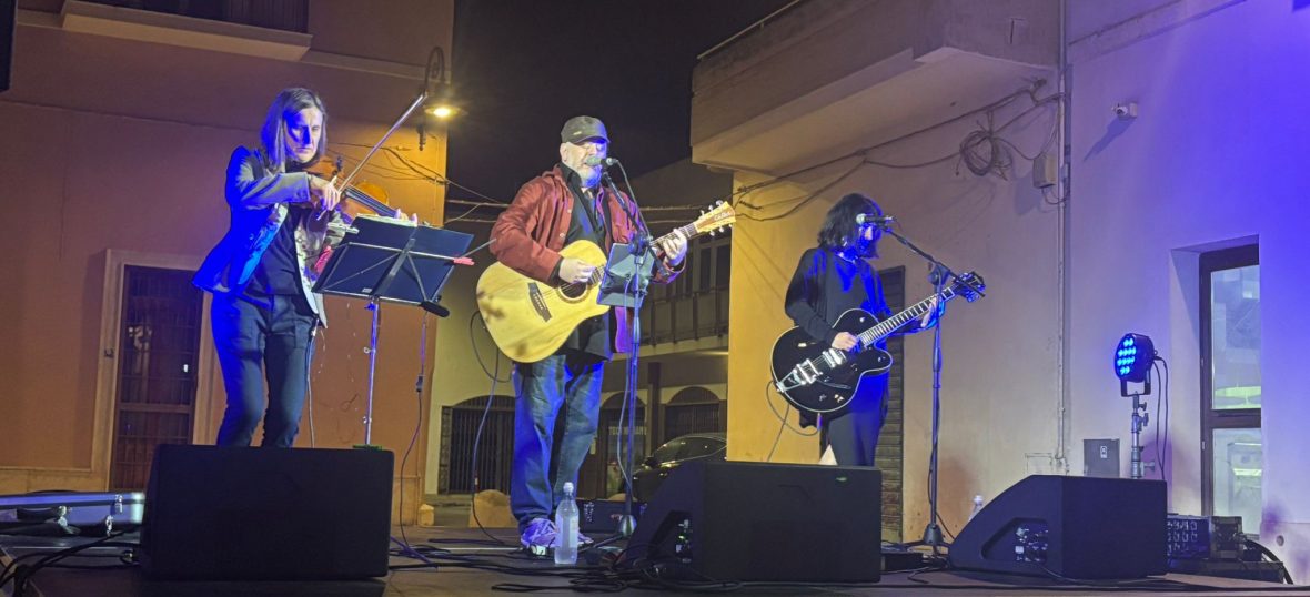 Concerto YoYo Mundi Canzoni Resistenti